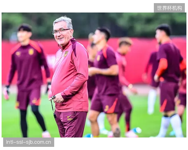 面对实力强大的日本，中国队主帅伊万科维奇的战术将以稳守反击为主。